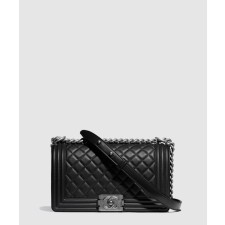 [CHANEL-샤넬]보이백 램스킨 미듐 A67086