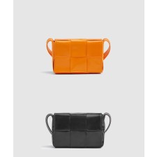 [BOTTEGA-보테가베네타]카세트백 미니 667048