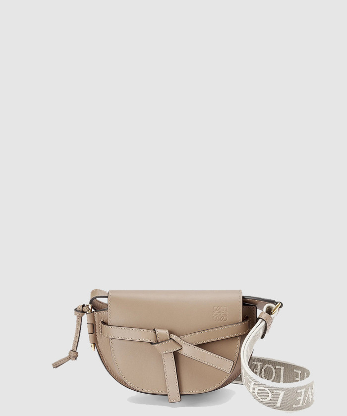 [LOEWE-로에베]미니 소프트 소가죽 자카르 클러치