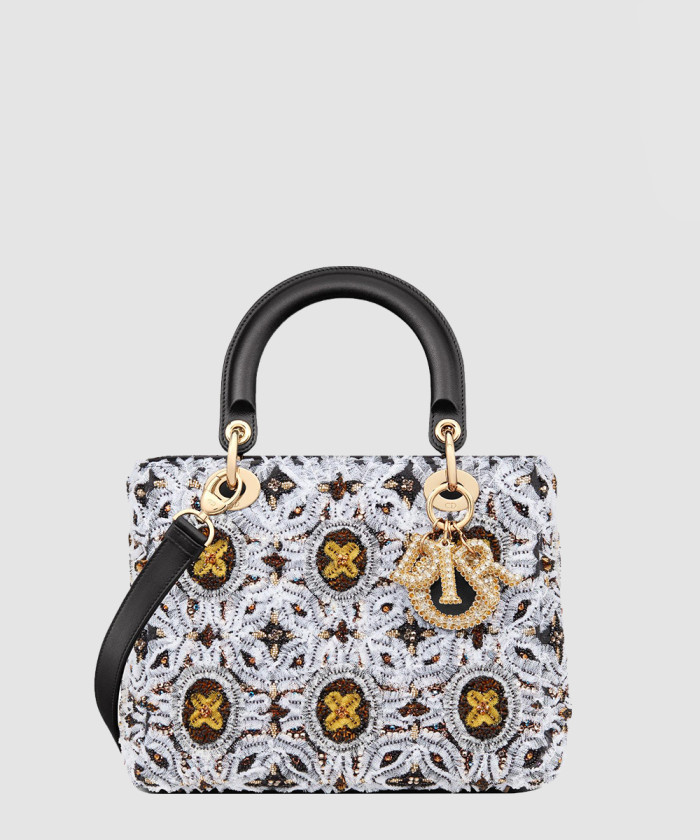 [DIOR-디올]레이디백 램스킨 미듐 M0565