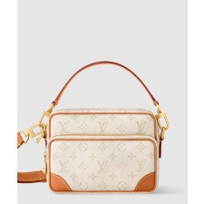 [LOUIS VUITTON-루이비통]무 M14682