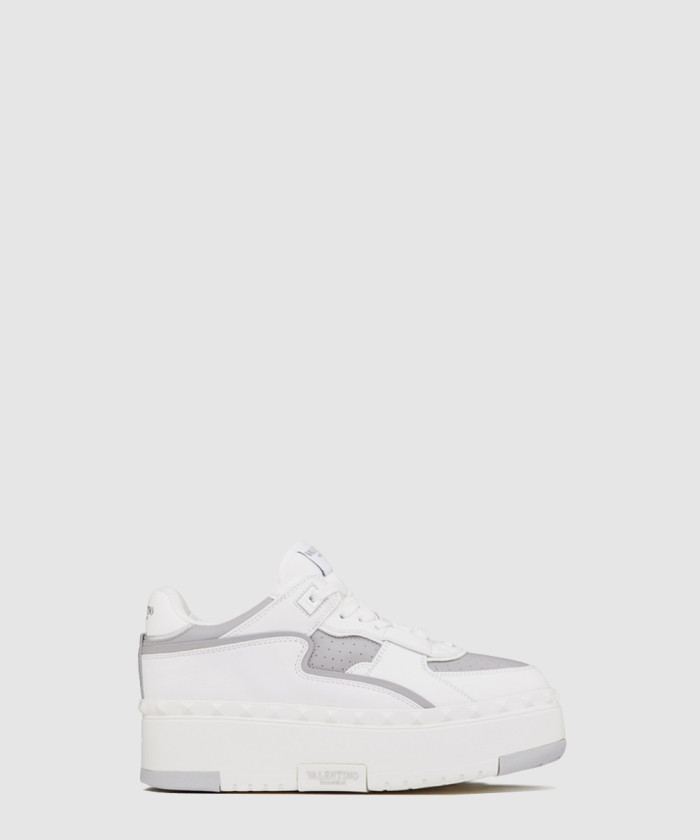 [VALENTINO-발렌티노]송아지 가죽 스니커즈